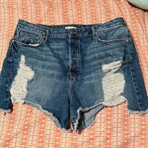 Good American shorts